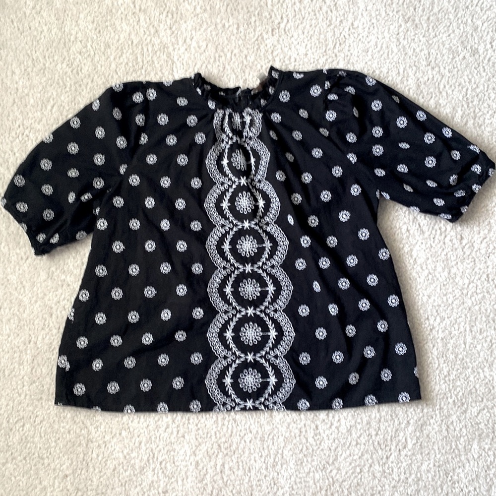 Gently worn Loft embroidered top. Black with white embroidery. Size M.